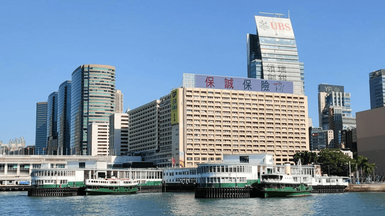 Набережная Чимсачёй Набережная Чимсачёй в Гонконге